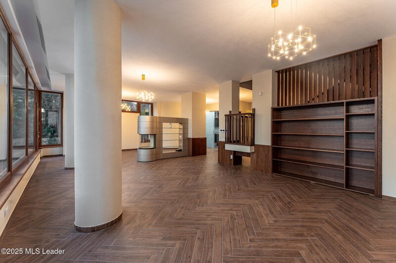 Casa TA de pe malul Lacului Mogosoaia - ST. 617mp, Teren 1182mp